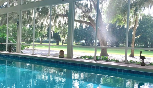 Beautiful view, The Villages- Golf Front Home, Heated Pool, Free Golf Cart, WIFI