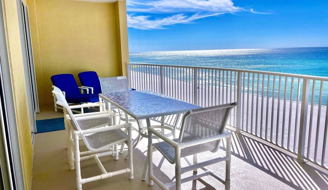 Beautiful Views From Large 6th Floor Balcony at Emerald Isle Resort