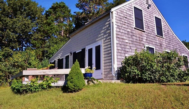 Beautiful Views, 1 Mi to Beach! Ipswich Cottage