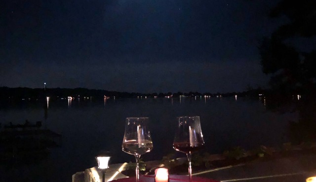 Beautiful views - 4 Bedroom Lakefront home on Lake Mary. 60 miles from Chicago.