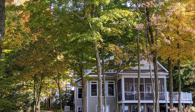 Beautiful Views & Beach; Attractive Lake Michigan Home; Wonderful Vacation