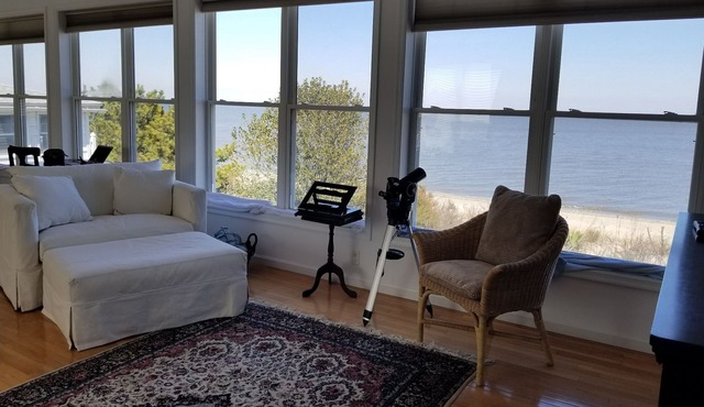 Beautiful Views in Slaughter Beach! 3BR/2BA cottage on the beach - Sleeps 7