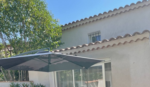 Beautiful Villa 6pers + jacuzzi near beaches