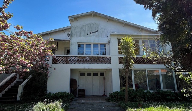 beautiful villa with garden sports in Fouras, comfortable, sunny, sea view