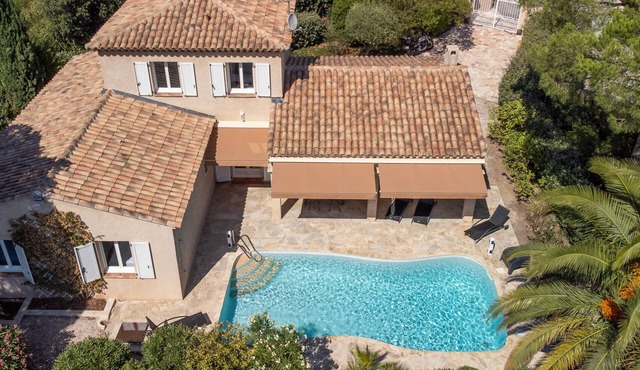 Beautiful Villa ★, air-conditioned, private pool, 4 bedrooms, close beaches