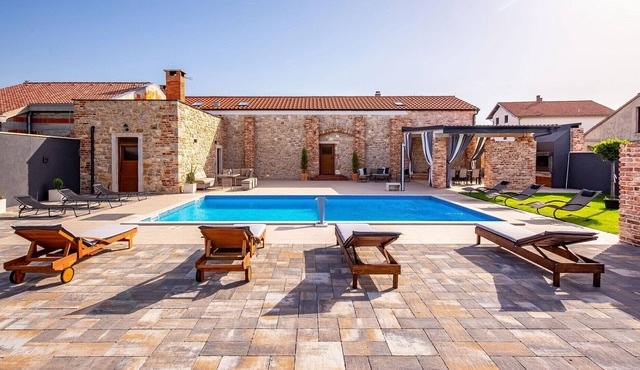 Beautiful Villa Ambar