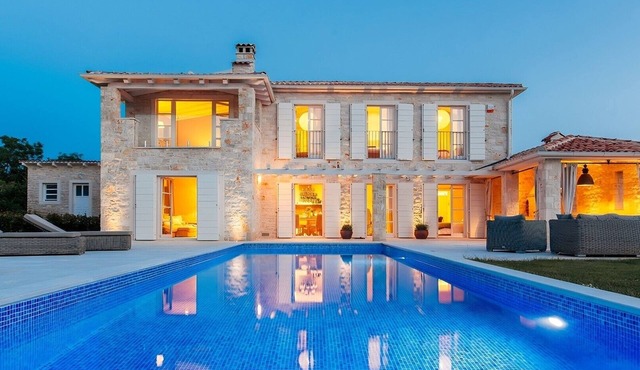Beautiful Villa Arabela with swimming pool