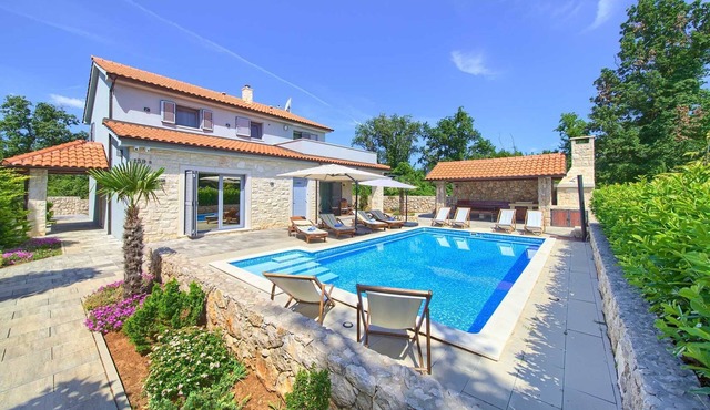 Beautiful villa AURORA with private pool, sauna and jacuzzi