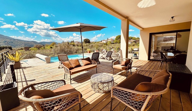 Beautiful! Villa Cassis south Ardèche Les Vans private pool breathtaking view