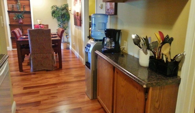 Beautiful Villa Close to All St. Louis Attractions!