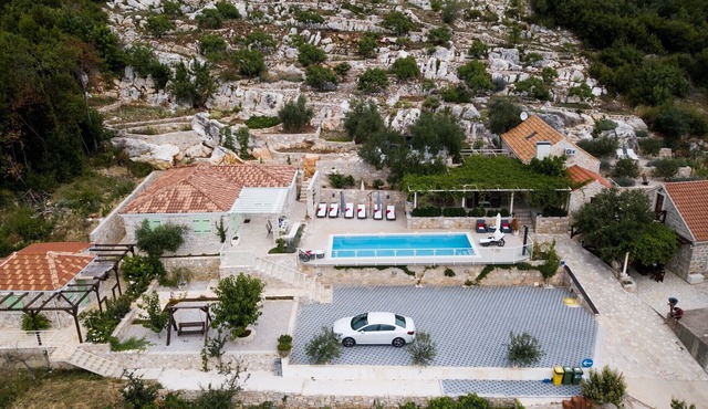 Beautiful Villa Estate de Nature