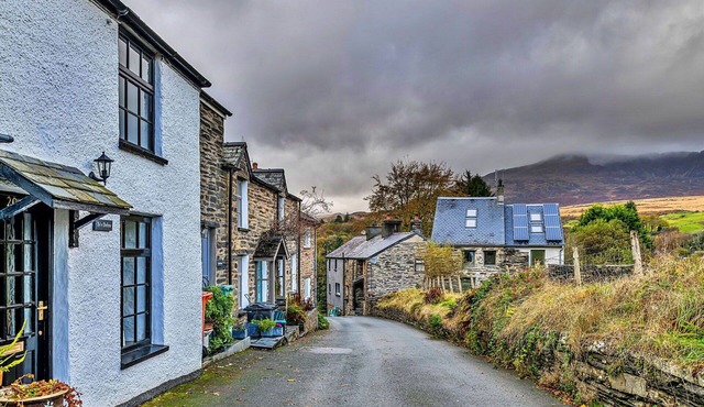 Beautiful villa for 5 guests with hot tub, WIFI, TV and terrace