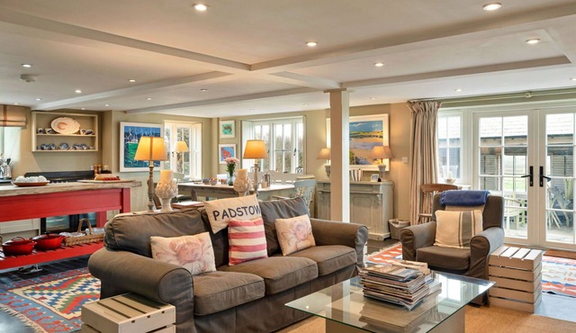 Beautiful villa for 10 guests with WIFI and pets allowed