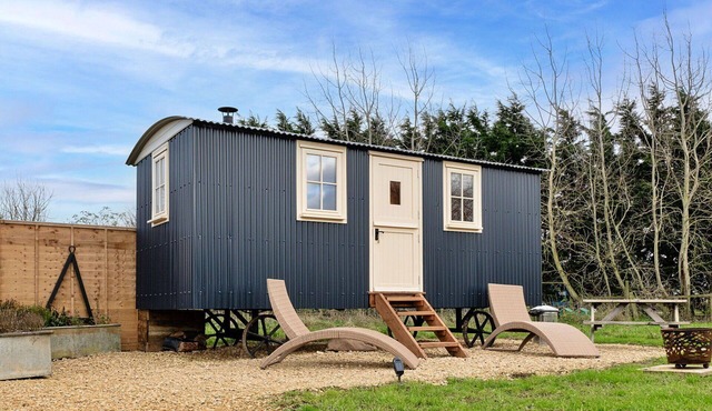 Beautiful villa for 2 guests with WIFI and pets allowed