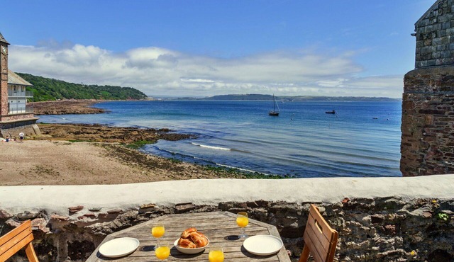 Beautiful villa for 6 guests with WIFI, terrace and pets allowed