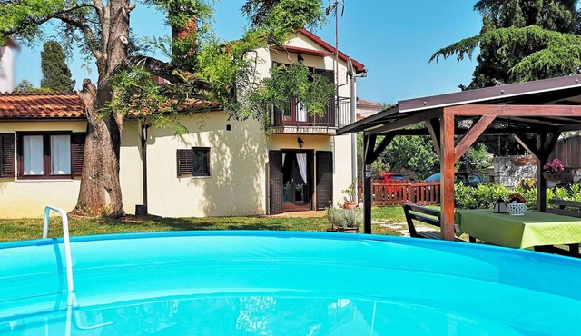 Beautiful villa for 6 people with private pool, WIFI, A/C, TV, terrace and pets allowed
