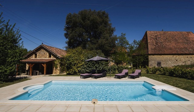 Beautiful villa for 6 people with private pool now an offer in May and June!