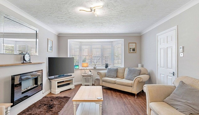 Beautiful villa for 8 people with WIFI, pets allowed and parking