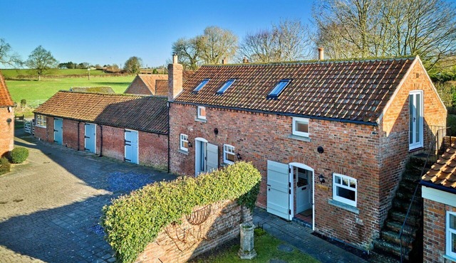 Beautiful villa for 4 people with WIFI