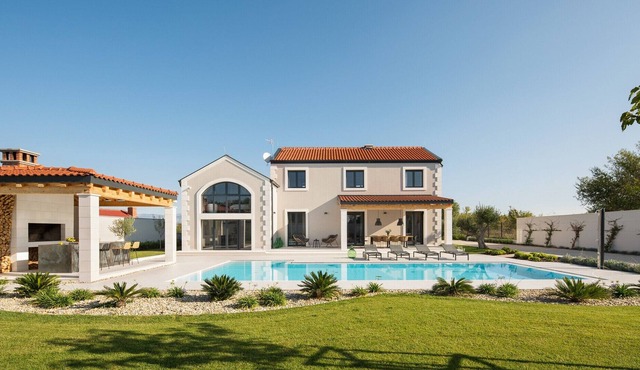 Beautiful Villa Manana