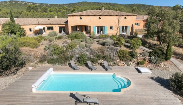 Beautiful villa in the vineyards