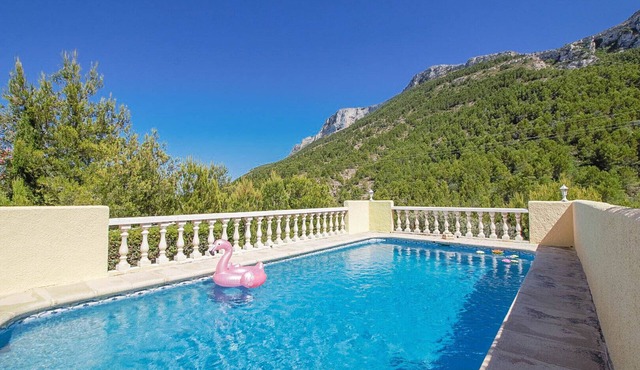 Beautiful villa in quiet area Marquesa JJ