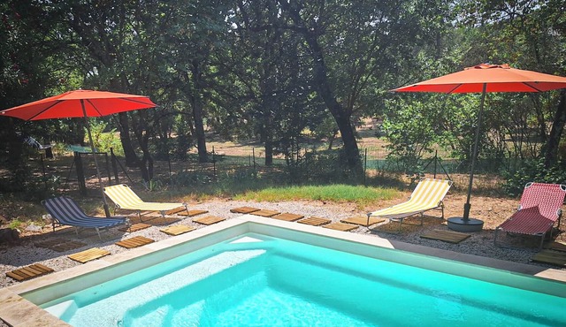 Beautiful villa in the trees with air-con and pool