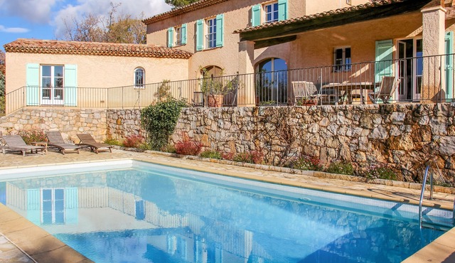 Beautiful villa in tranquil and calm setting with stunning views