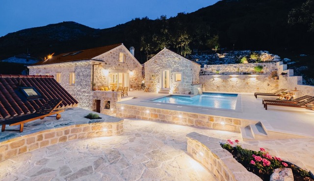Beautiful Villa Mediterranean Estate