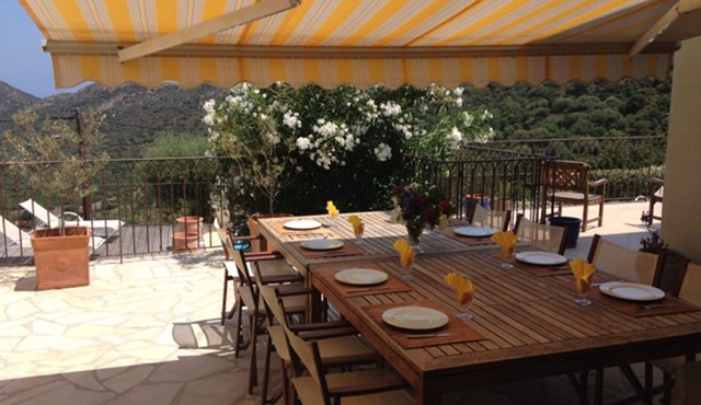 Beautiful villa, swimming pool with magnificent sea and mountain views