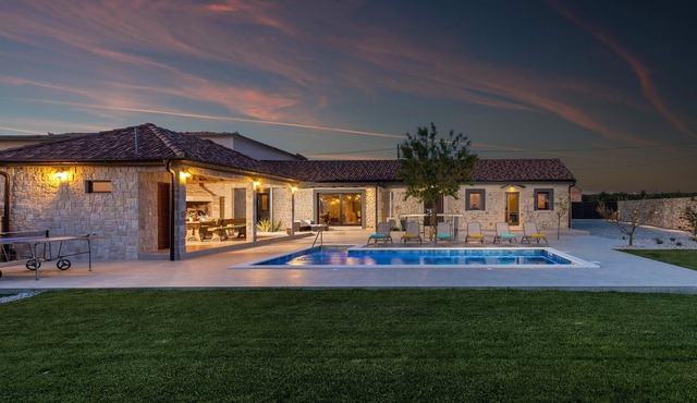 Beautiful Villa Tany