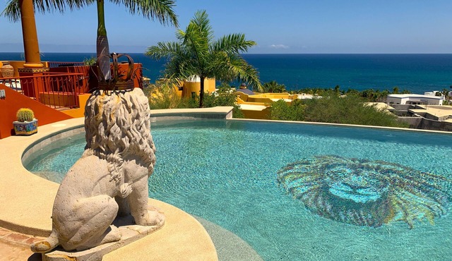 Beautiful Villa with breath taking views and pool.