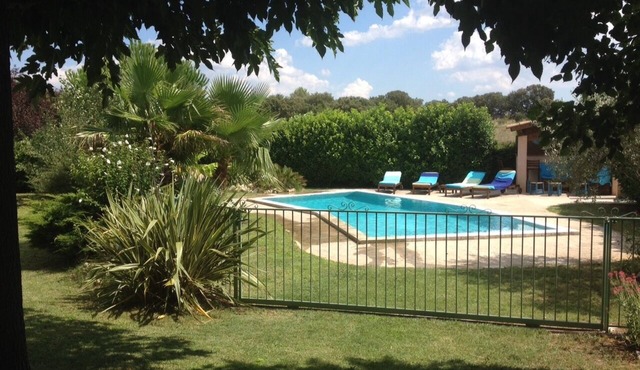 Beautiful villa with secure pool near Sommières