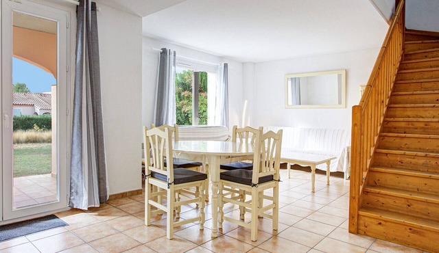 Beautiful villa with garden 8 pers