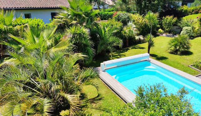 Beautiful villa with pool in BIARRITZ/BIDART.