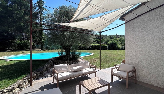 Beautiful villa with pool just outside Carcassonne