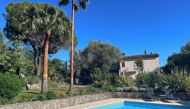 Beautiful villa with spectacular pool, gardens and views