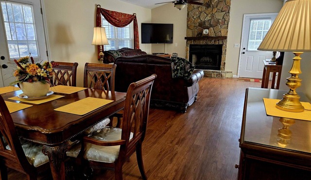 Beautiful Water-Front Cabin with Firepit in Hayesville NC