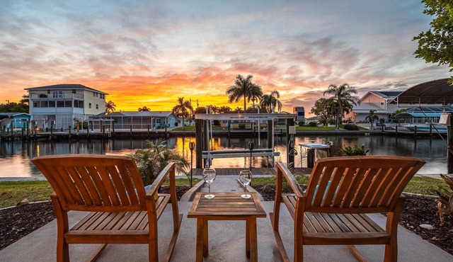 Beautiful Water Views, Tropical Sunsets, Gulf Access - Villa Island Escape - Roelens Vacations