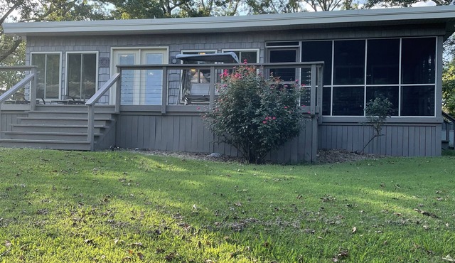 Beautiful waterfront home on KY lake!