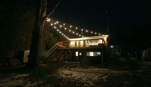 ⭐Beautiful Waterfront Cottage 1 Hour from Toronto🏡