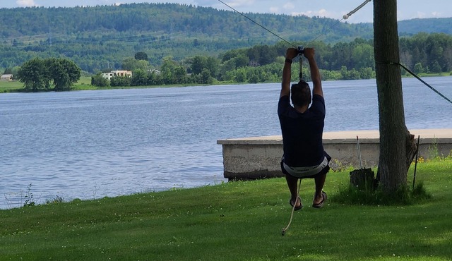 Beautiful Waterfront Cottage on Ottawa River