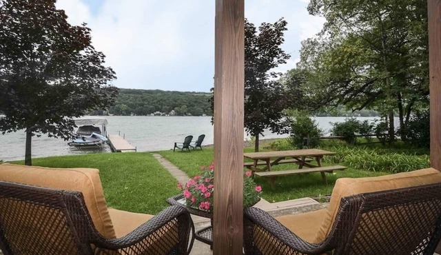 Beautiful waterfront cottage with dock and fire pit