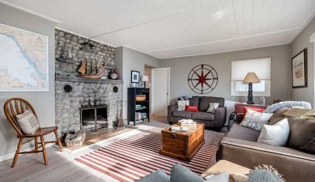 Beautiful Waterfront Cottage on Georgian Bay