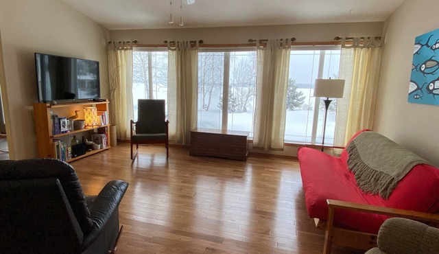 Beautiful Waterfront home on Lake Agimak