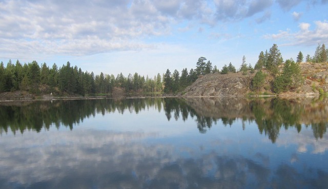 Beautiful Waterfront Condominium