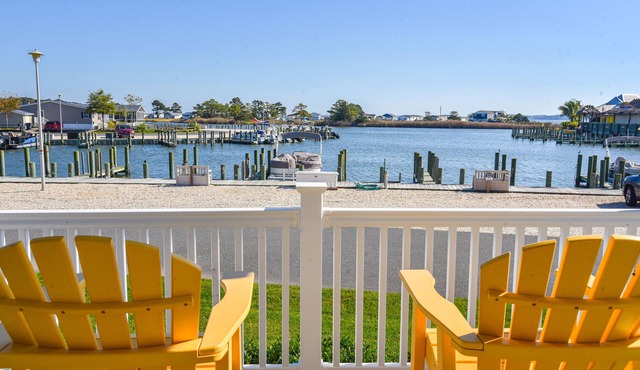 Beautiful waterfront views, pools, beach, pet friendly!