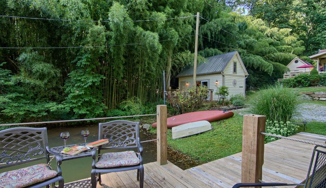 Beautiful Waterside Cabin (2), Great Location, View, 8 Min To Downtown, Biltmore