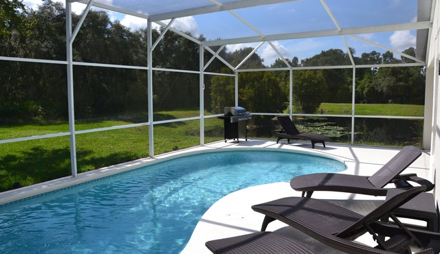 Beautiful Waterside Villa For Rent In Orlando