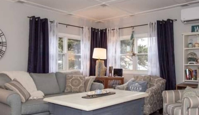 Beautiful Waterview 2 Bedroom Cottage